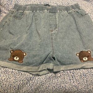 Hot topic Bear shorts